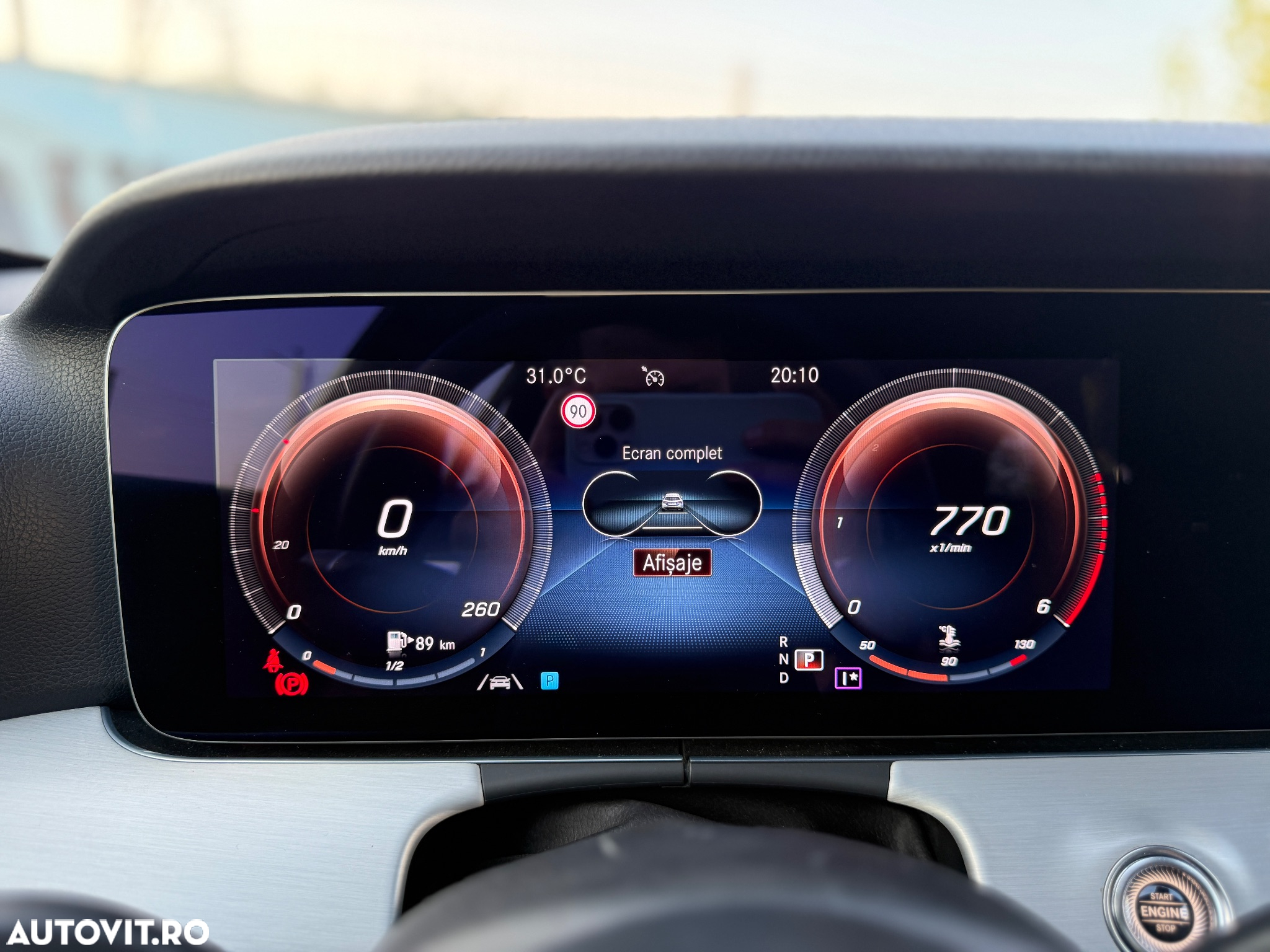 Mercedes-Benz E 220 d T 9G-TRONIC Avantgarde - 25