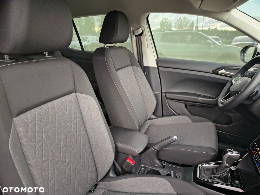 Volkswagen T-Cross - 25