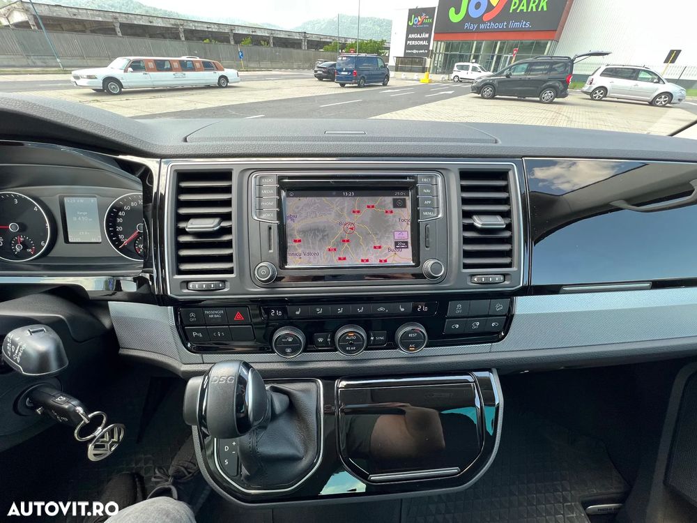 Volkswagen Multivan - 2