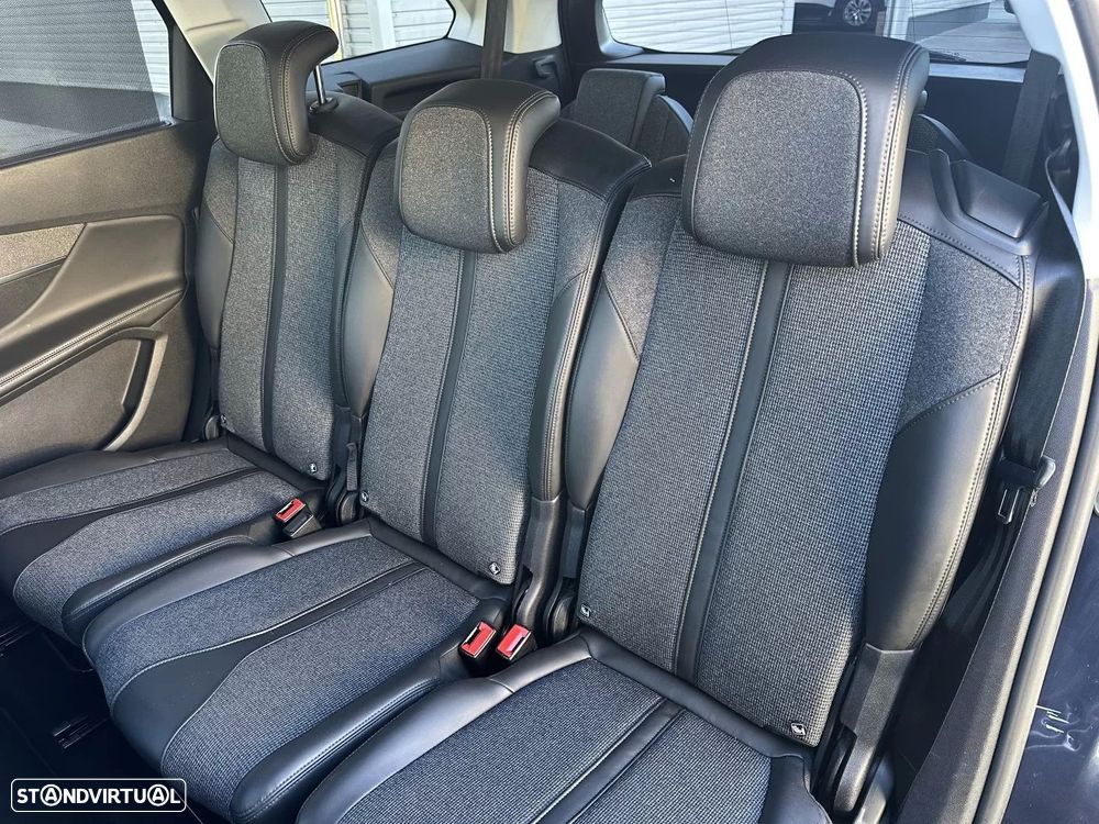 Peugeot 5008 1.2 PureTech Allure Pack - 28