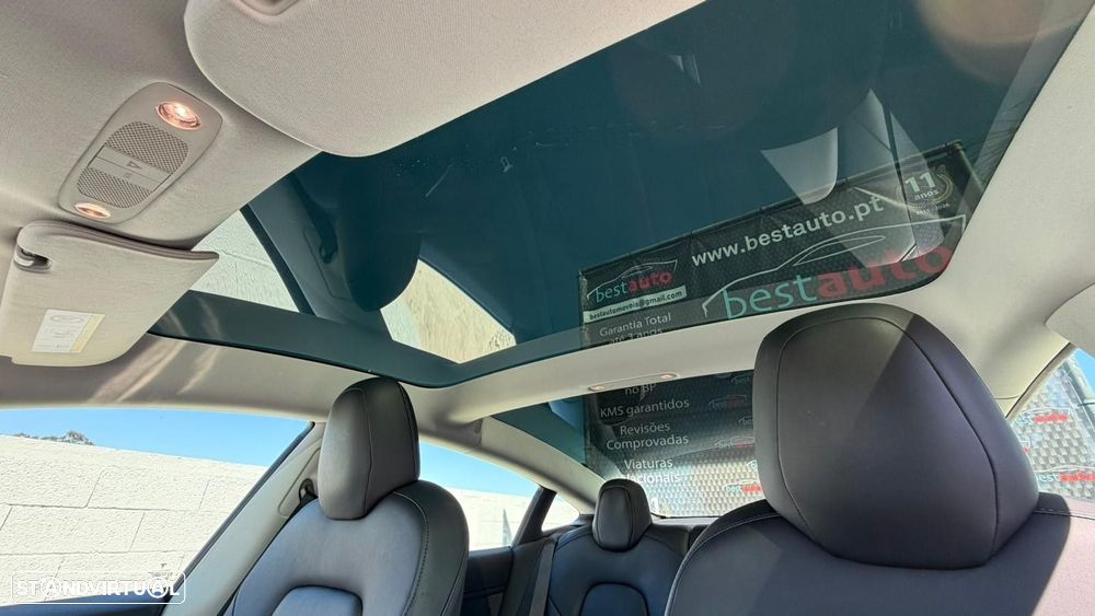 Tesla Model 3 Long-Range Dual Motor AWD - 38