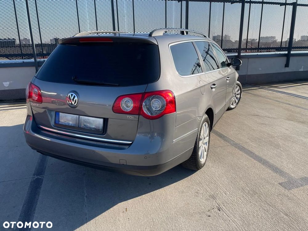 Volkswagen Passat 1.9 TDI Comfortline - 8