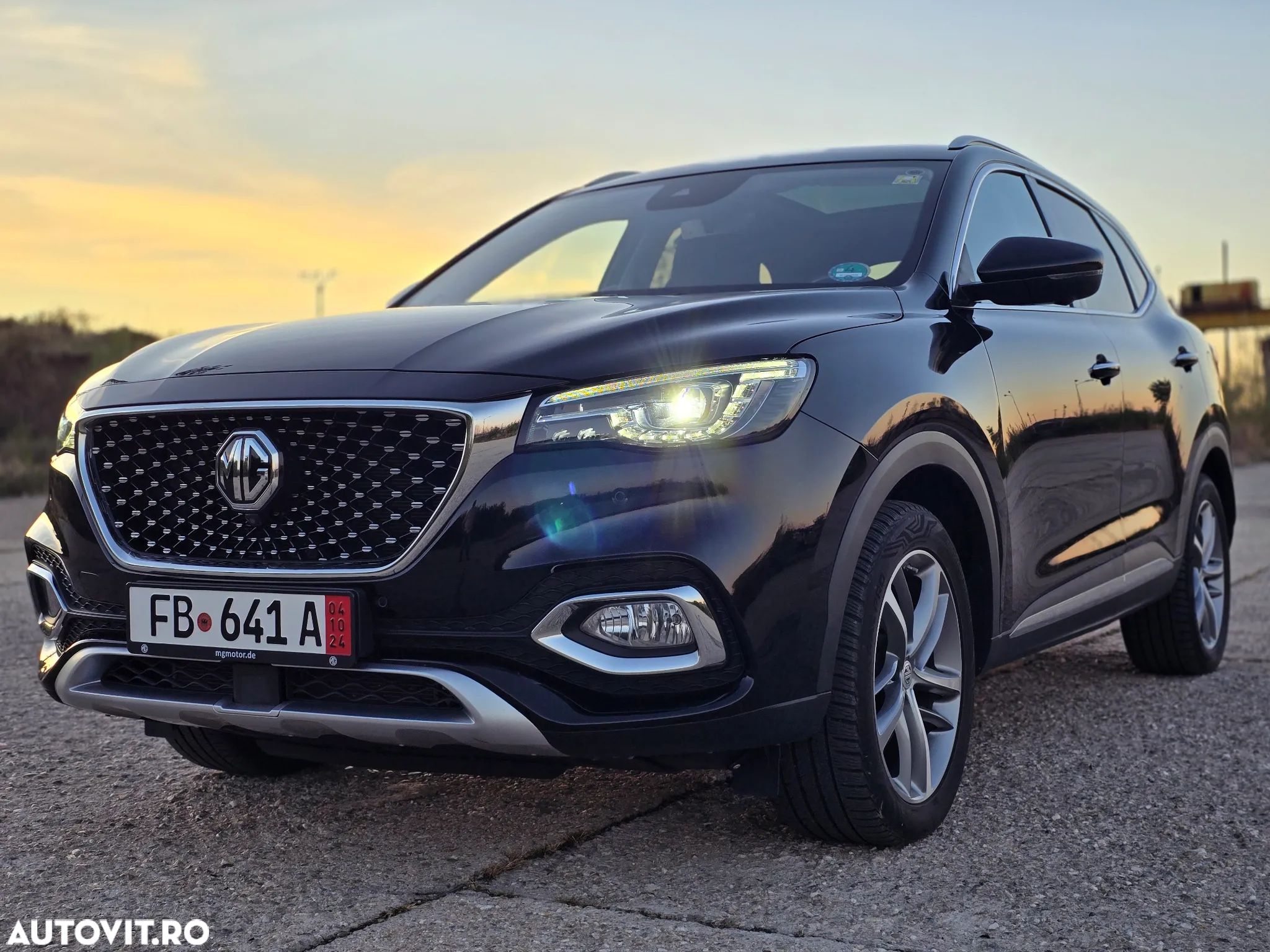 MG EHS 1.5T-GDI PHEV Luxury - 1
