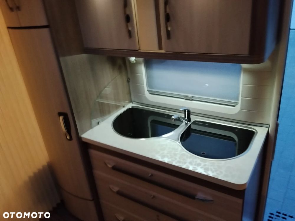 Hobby De Lux 495 UL - 12