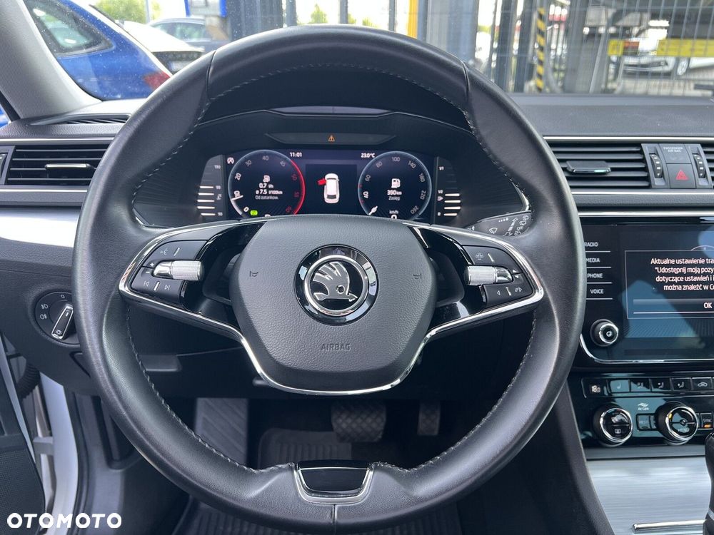 Skoda Superb 2.0 TDI SCR Ambition DSG - 14