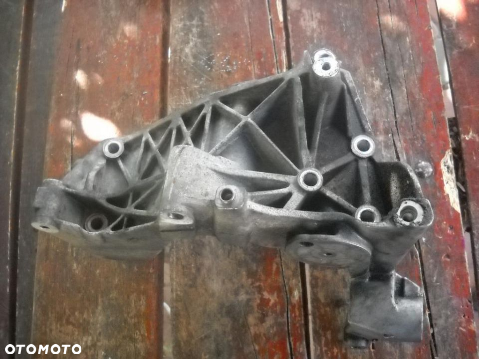 łapa mocowanie alternatora stilo 2.4 20 ABARTH - 2