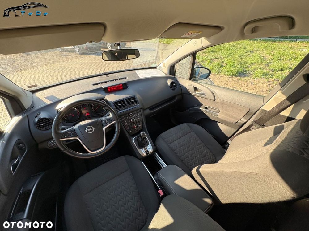 Opel Meriva 1.4 T Cosmo S&S - 26