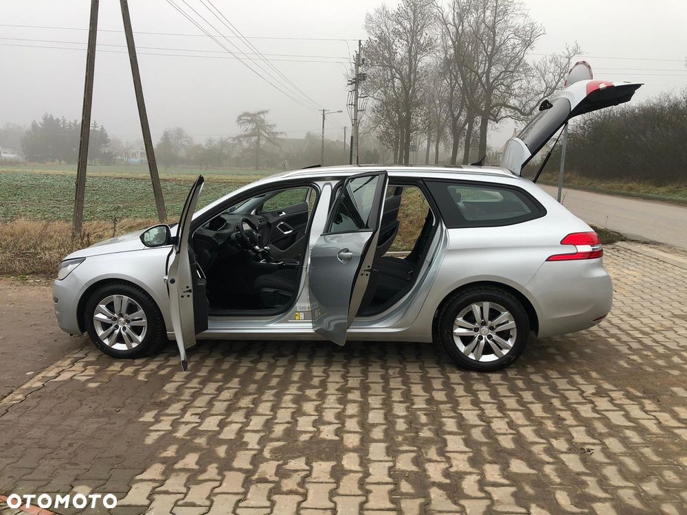 Peugeot 308 BlueHDi 120 Stop & Start Winter Edition - 26