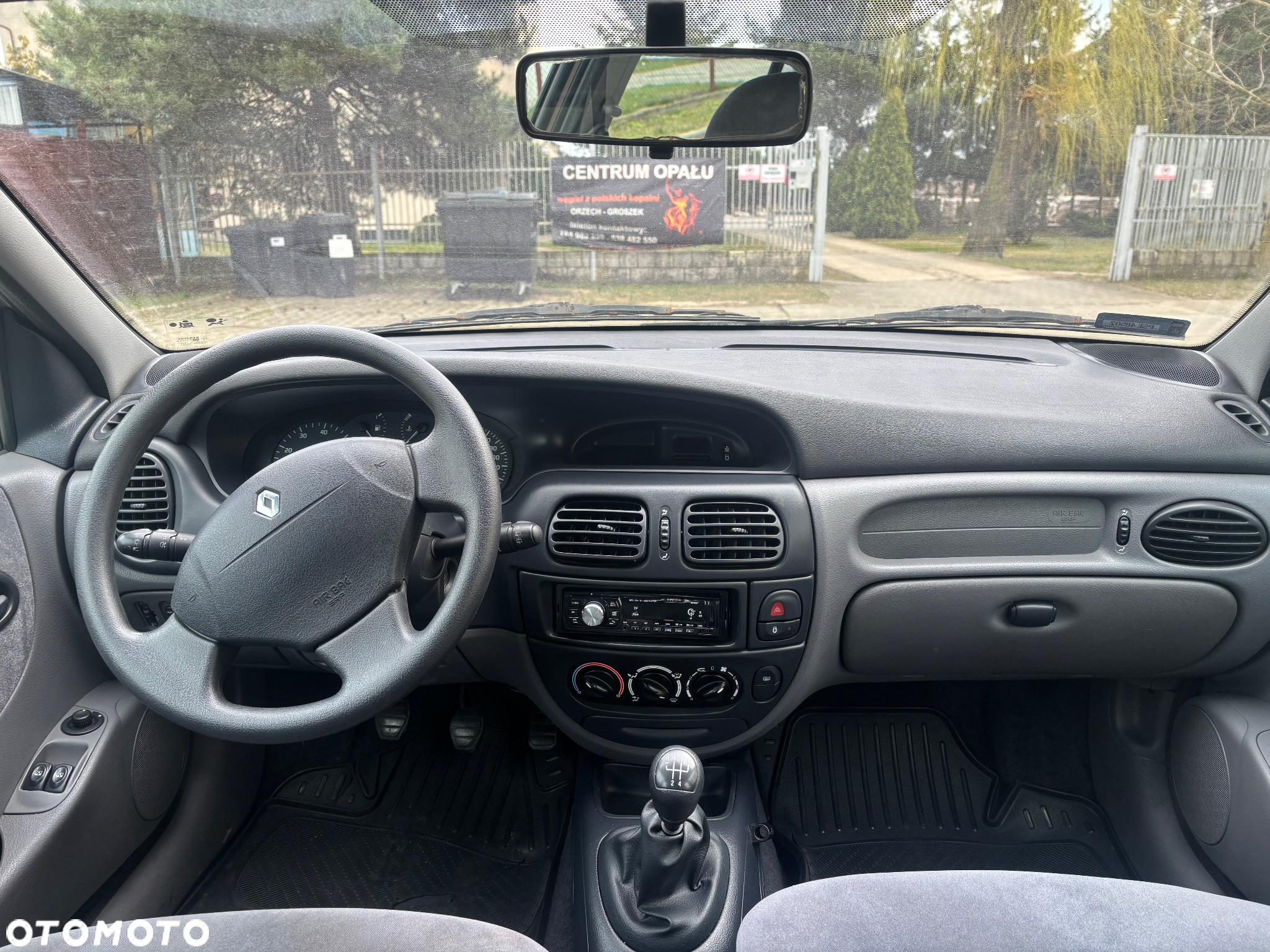 Renault Megane 1.4 RN 16V - 8