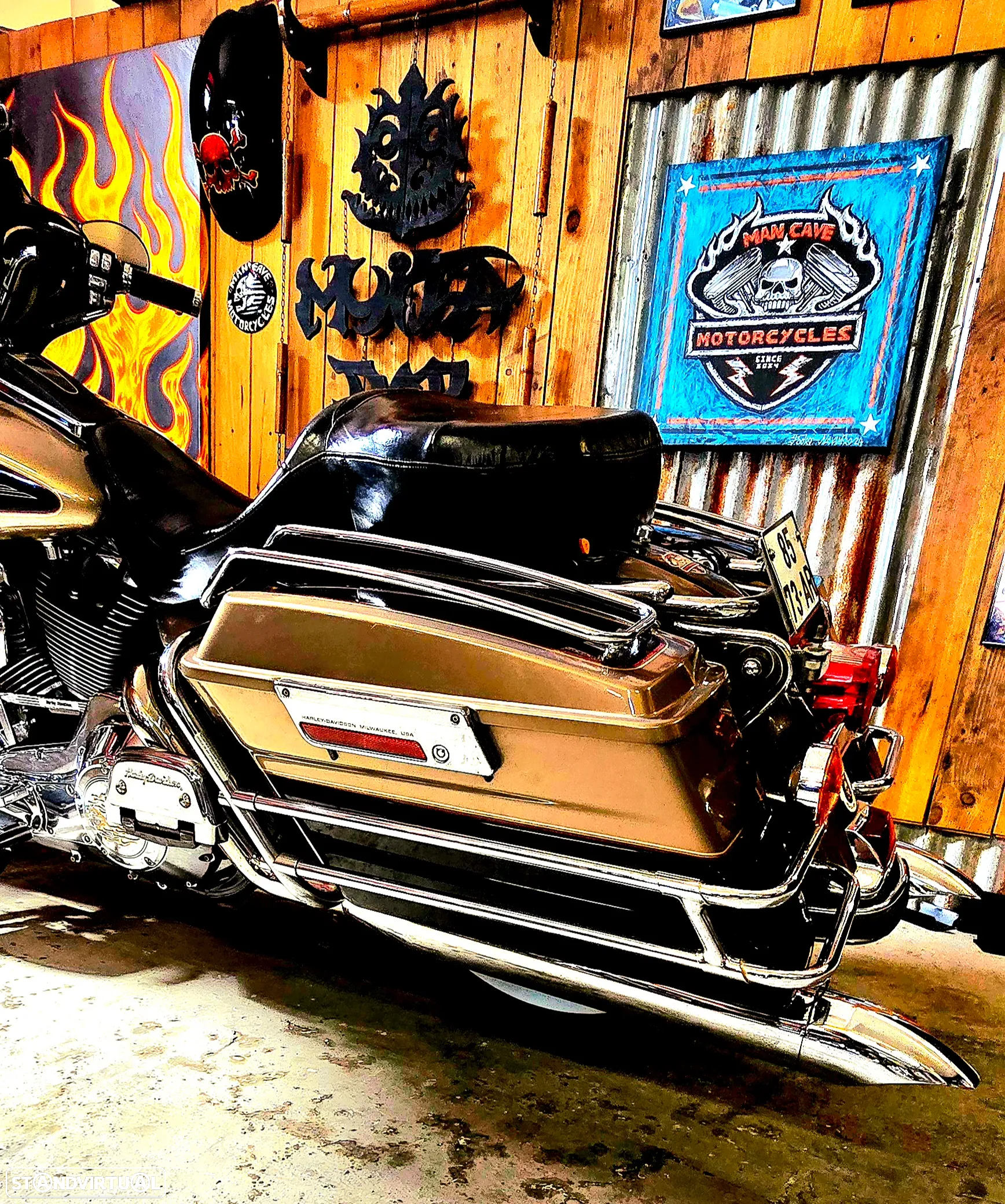 Harley-Davidson FLHTCUI - 4