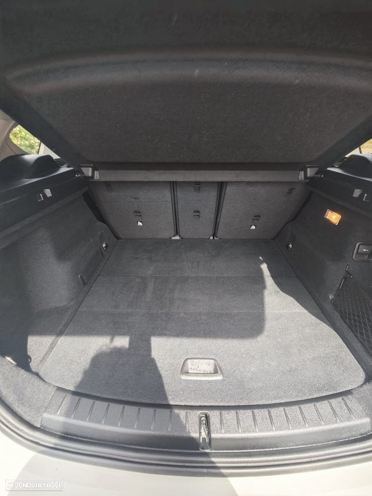 BMW 216 Active Tourer - 24