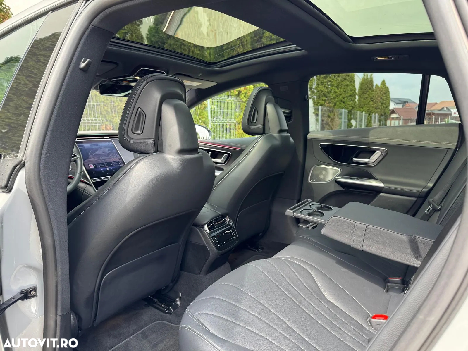 Mercedes-Benz EQE 350+ - 16