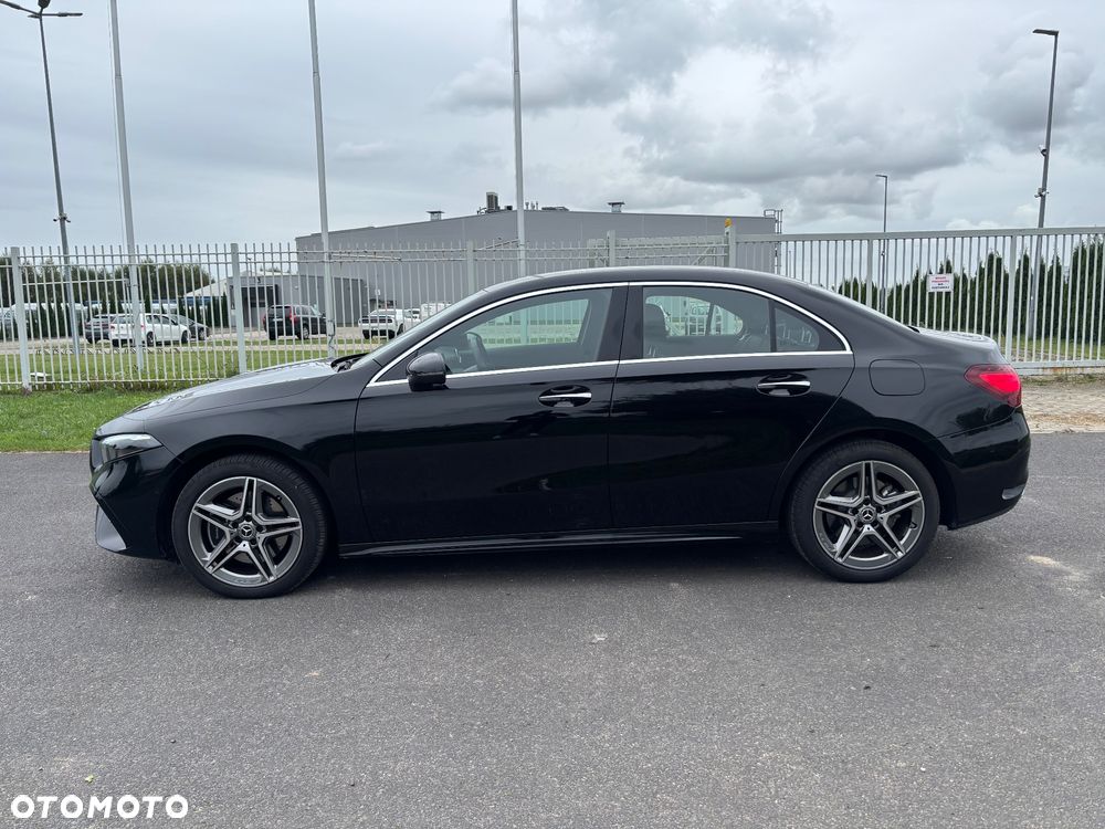 Mercedes-Benz Klasa A 250 e PHEV AMG Line 8G-DCT - 2
