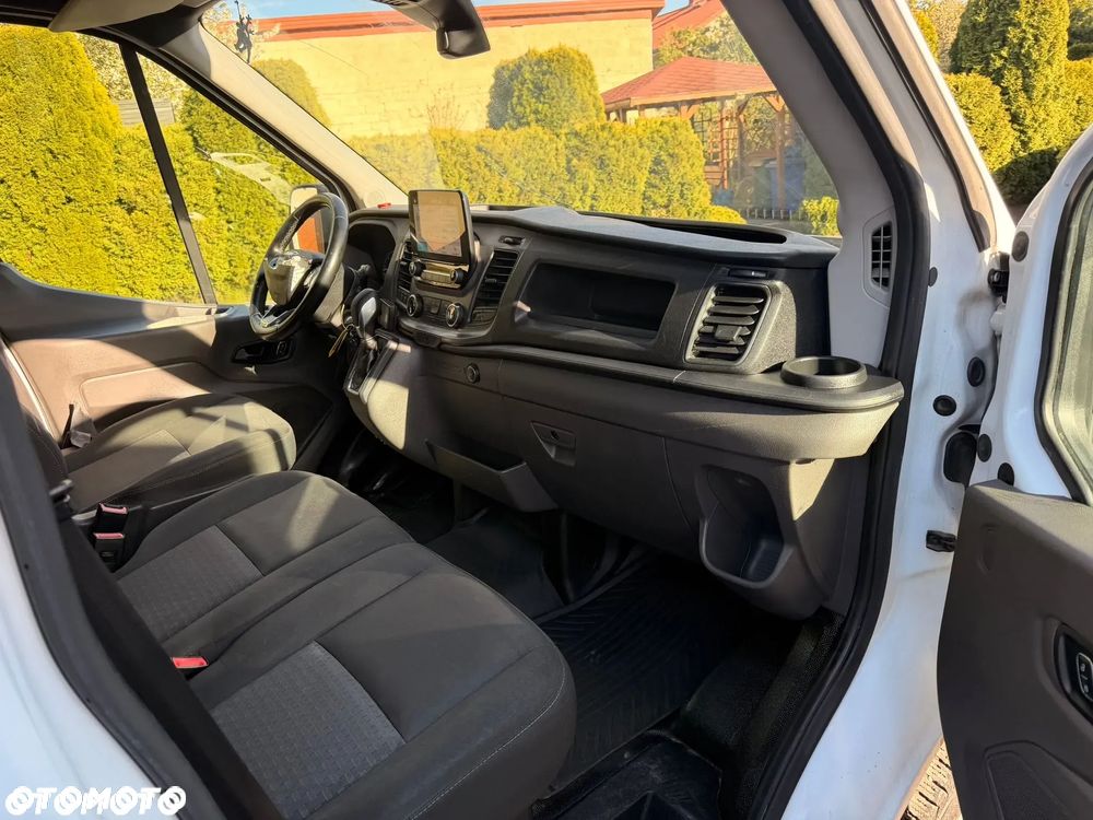 Ford Transit L2H2 VA Autm Limited - 11