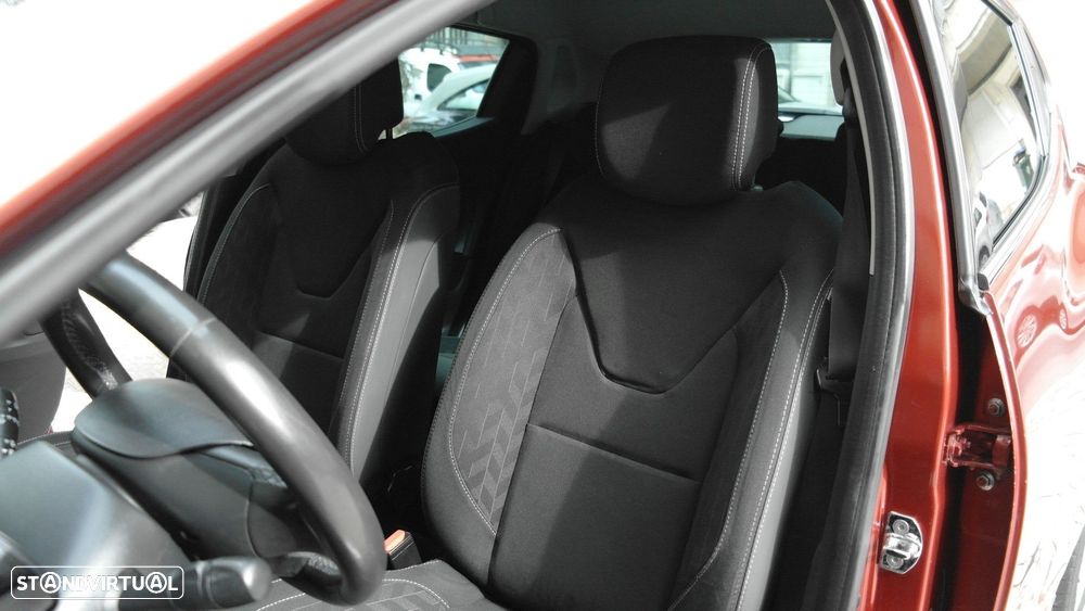 Renault Clio 0.9 TCe Limited - 27