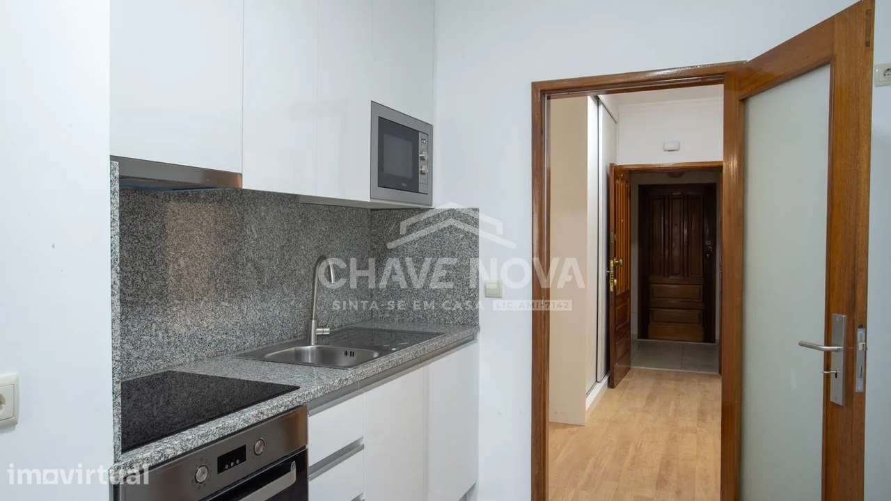 LA- Apartamento T2 Para Venda, Totalmente Renovado em Gaia, Devesas - Grande imagem: 5/37