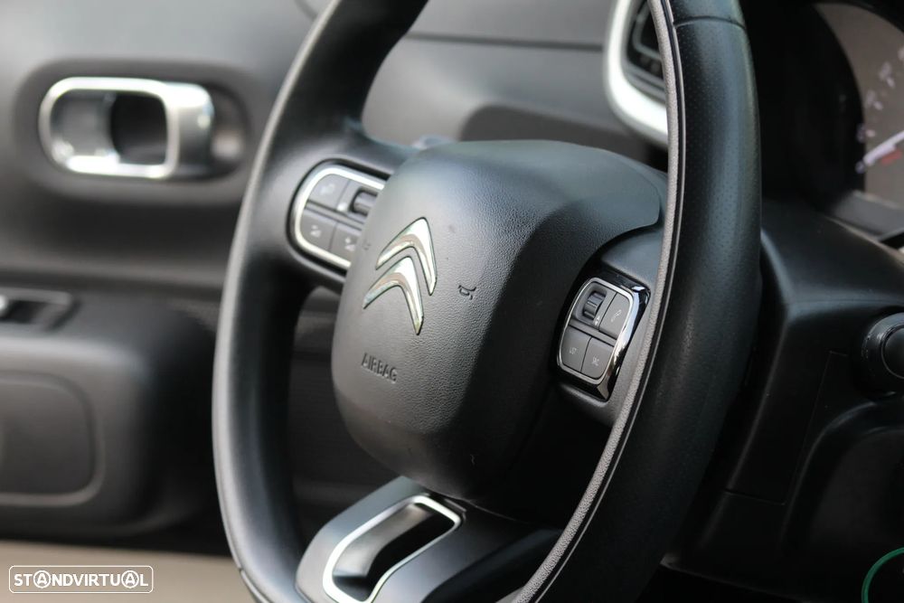 Citroën C3 1.2 PureTech Shine - 22