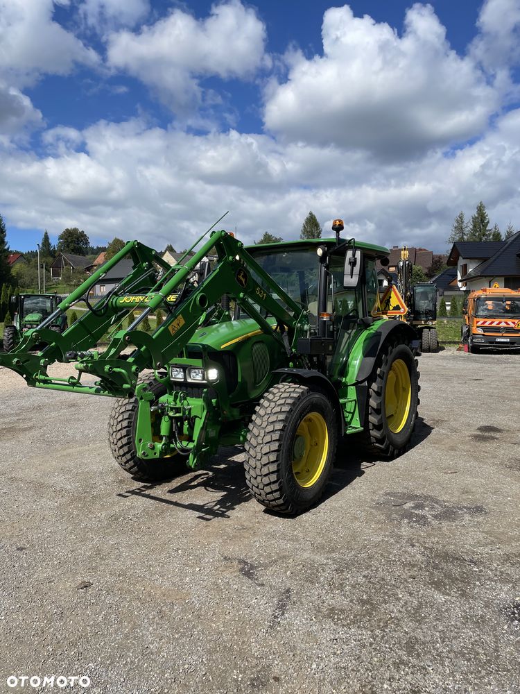John Deere 5620 - 1
