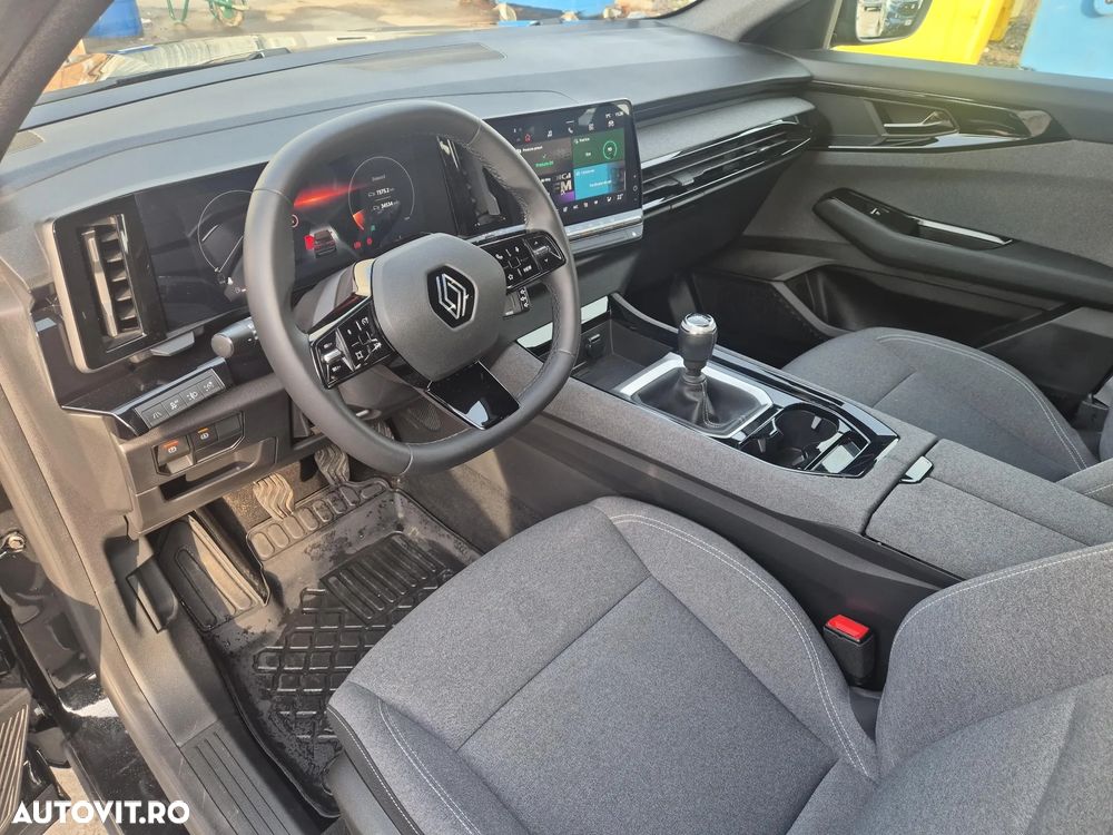 Renault Austral MHEV 140 Equilibre - 11