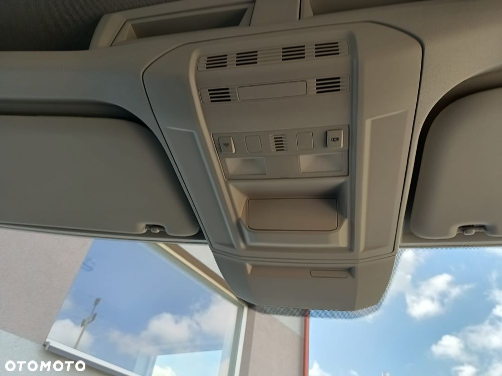 Volkswagen CRAFTER 2,0tdi 140KM Nowy model - 20