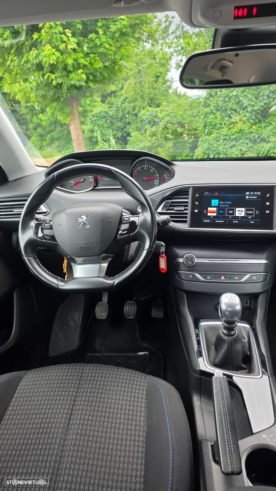 Peugeot 308 SW 1.5 BlueHDi Allure - 12