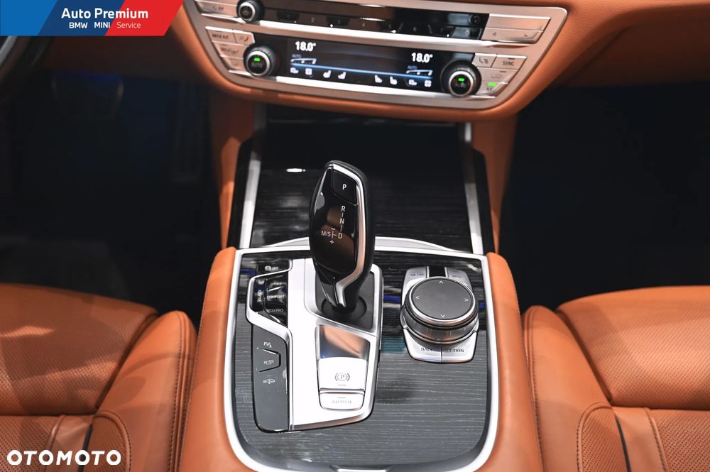 BMW Seria 7 750d xDrive - 15