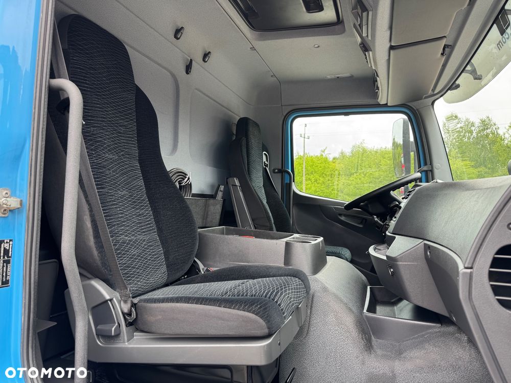 Mercedes-Benz ATEGO 1524 CHŁODNIA 7.5m WINDA - 19