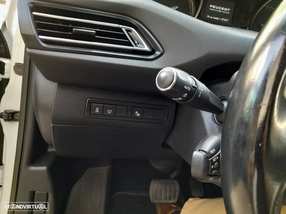 Peugeot 308 SW BlueHDi 150 EAT6 Stop & Start GT-Line Edition - 31