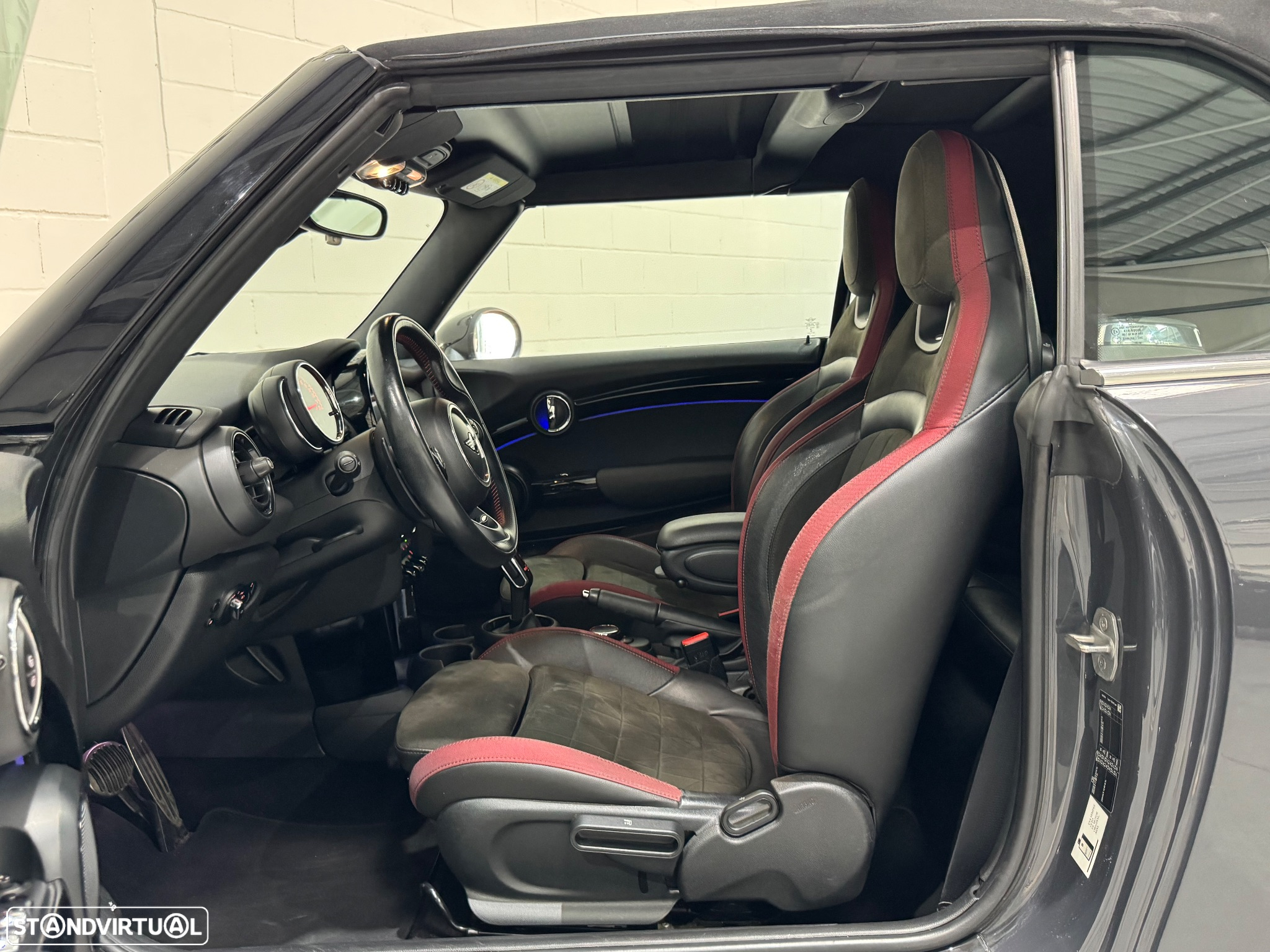 MINI Cabrio John Cooper Works Auto Desportiva - 6