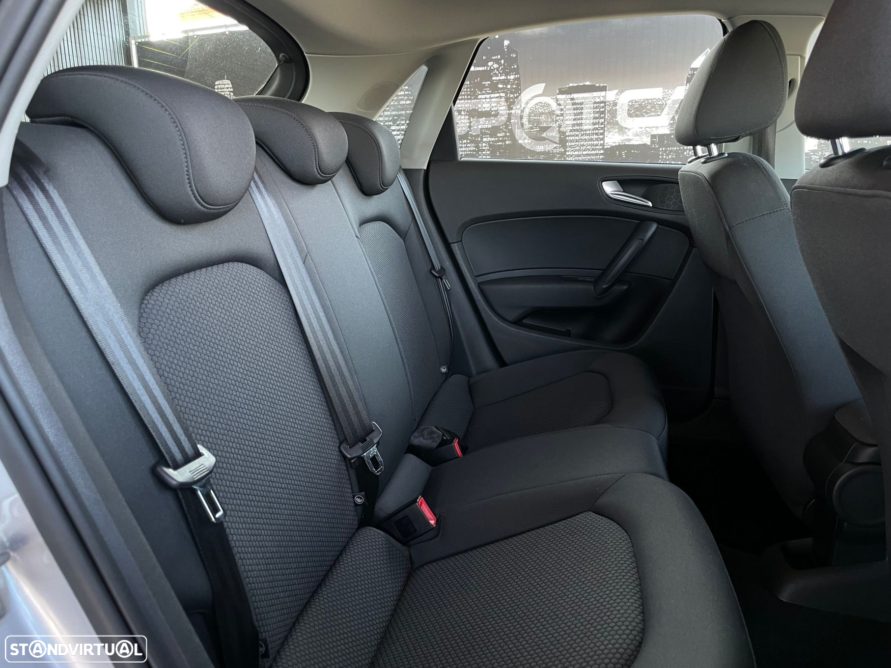 Audi A1 Sportback 1.6 TDI S-line - 15