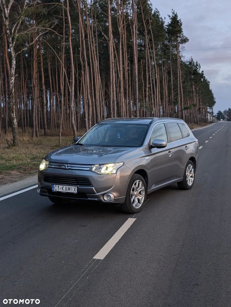 Mitsubishi Outlander 2.0 4WD Top - 1