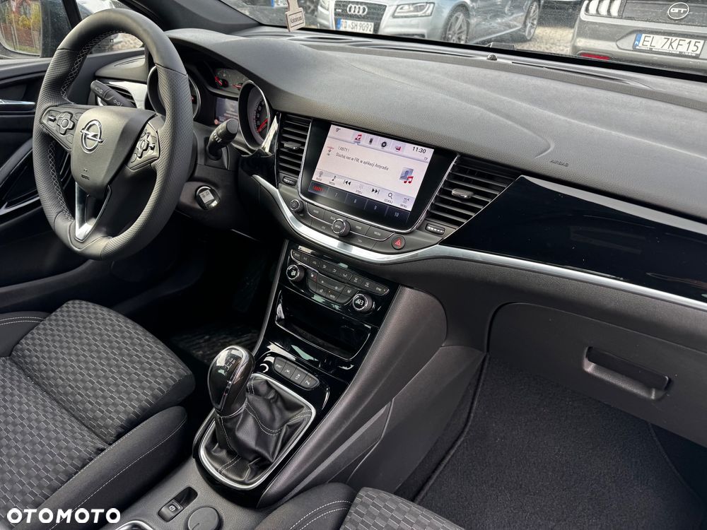 Opel Astra 1.4 Turbo Dynamic - 40