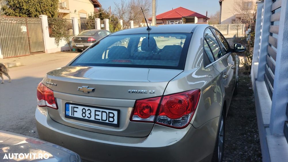 Chevrolet Cruze 1.8 Ecotec LT+ - 3