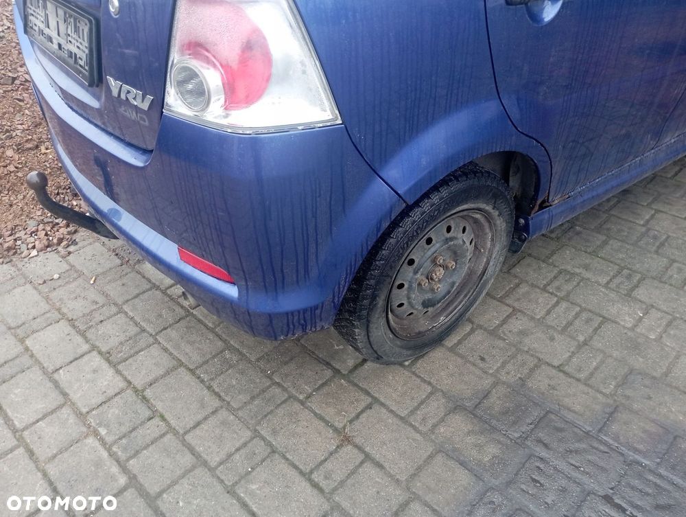 DAIHATSU YRV ZDERZAK TYŁ TYLNY - 3