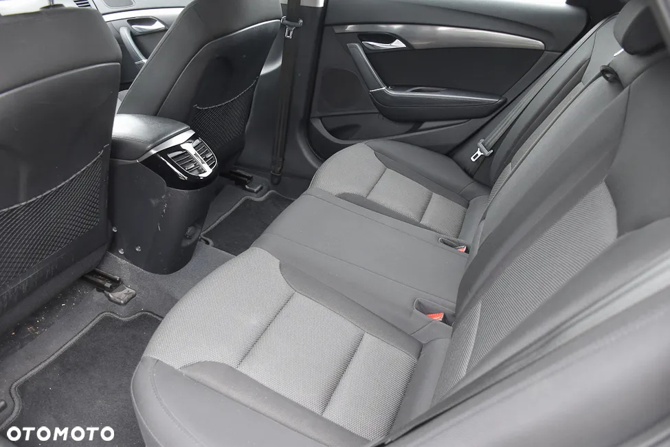 Hyundai i40 1.7 CRDi Comfort + - 36