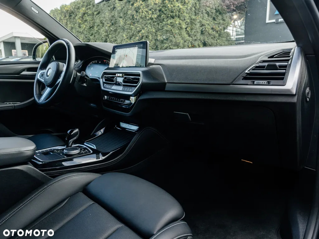 BMW X4 xDrive20i - 8