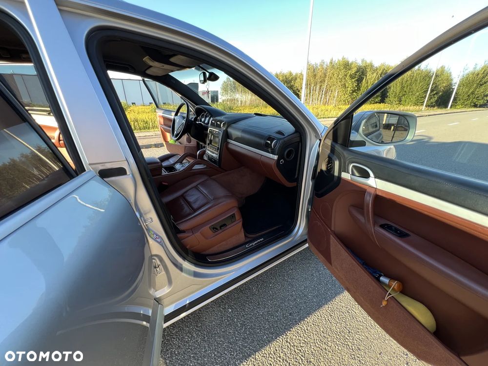 Porsche Cayenne - 18