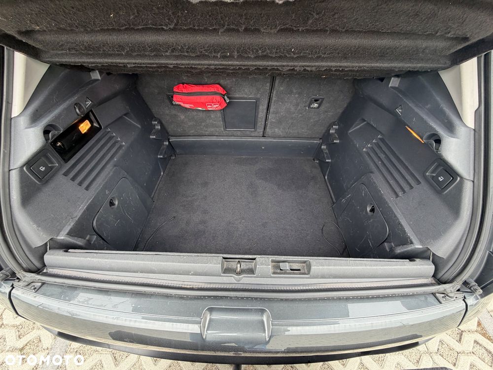 Peugeot 3008 HDi FAP 110 EGS6 Premium - 12