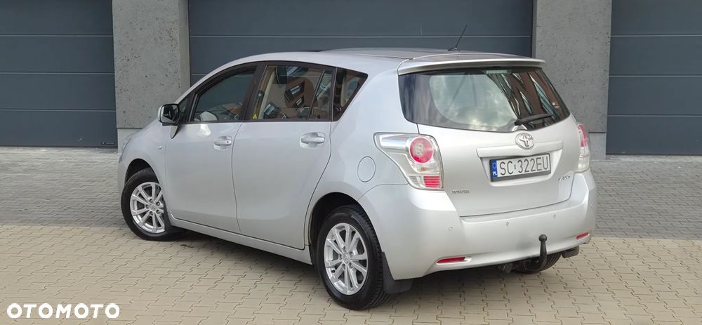 Toyota Verso 1.8 Premium EU5 7os - 6