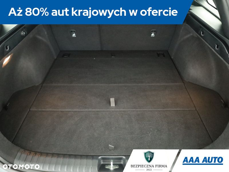 Kia Ceed - 10