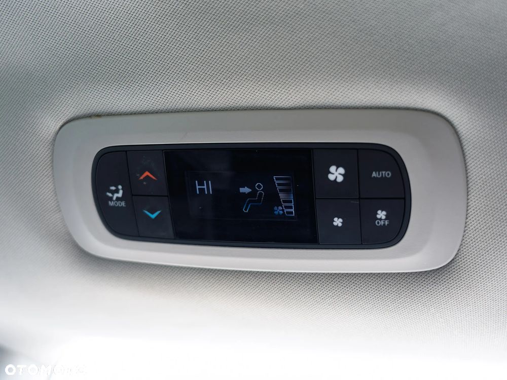 Chrysler Pacifica - 37