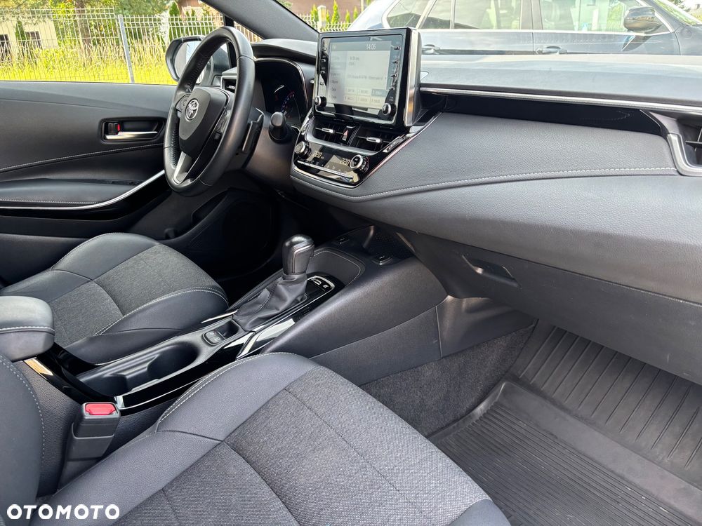 Toyota Corolla 2.0 Hybrid Comfort - 25
