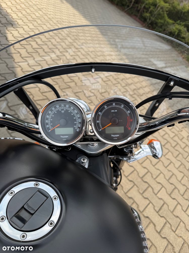 Triumph Rocket - 6