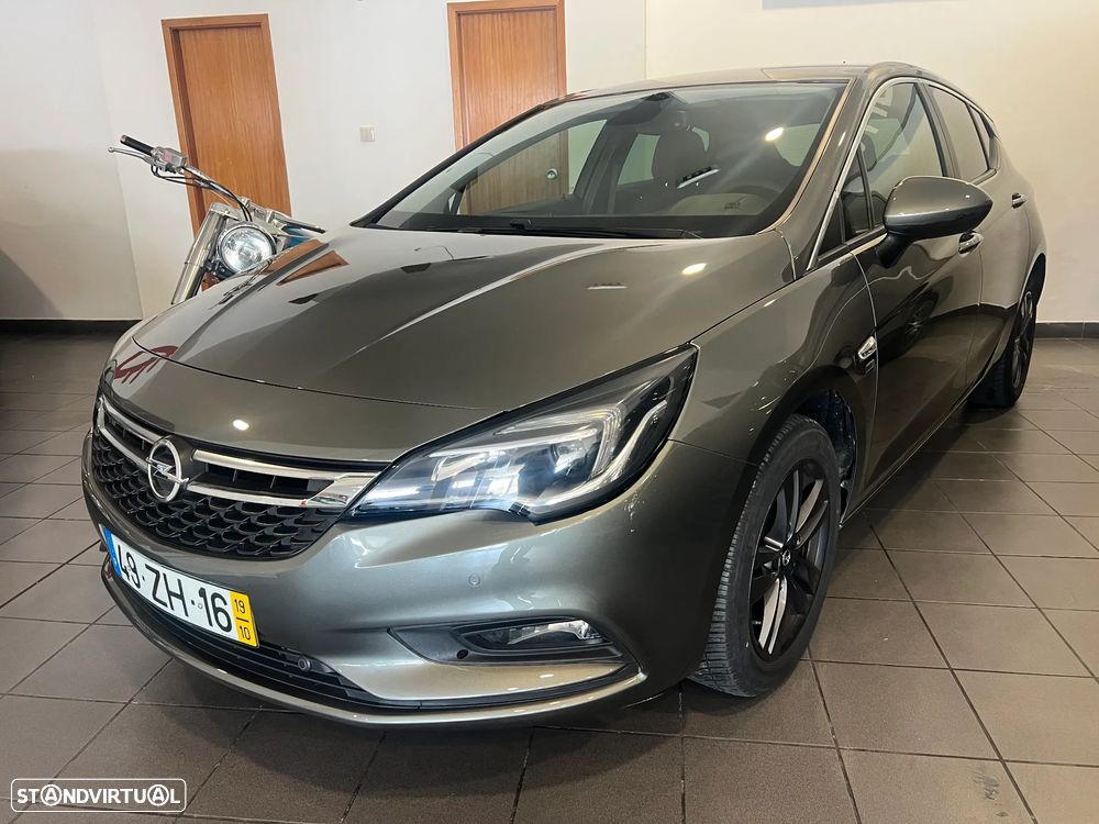 Opel Astra 1.6 CDTI Ecotec 120 Anos S/S - 1