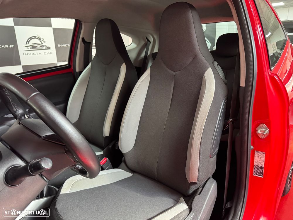 Toyota Aygo 1.0 X-Play+AC - 14