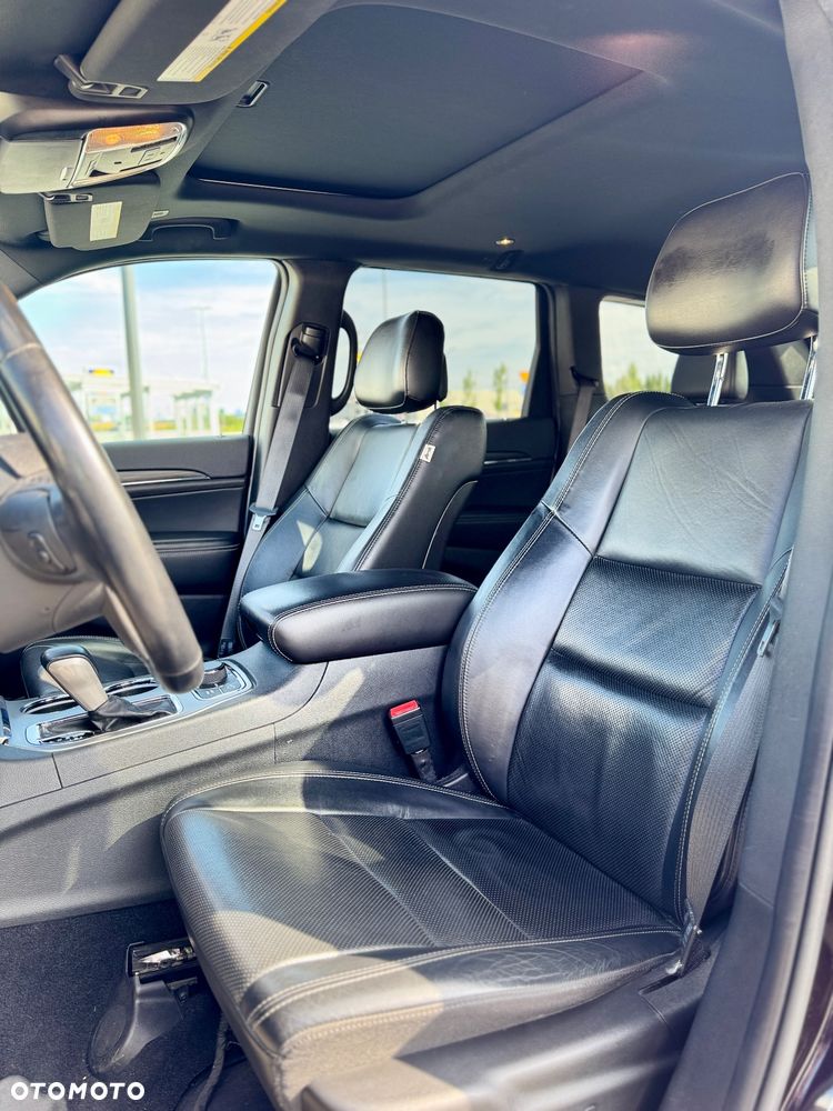 Jeep Grand Cherokee - 13