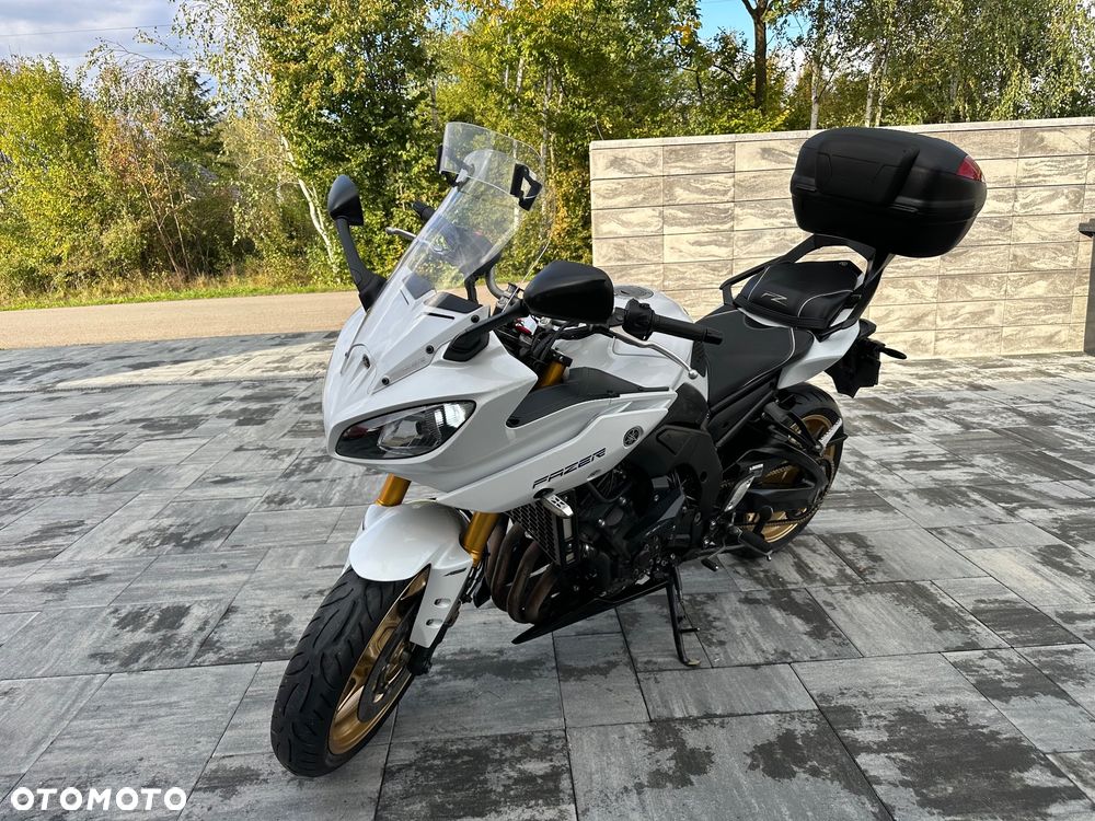 Yamaha FZ8 - 4