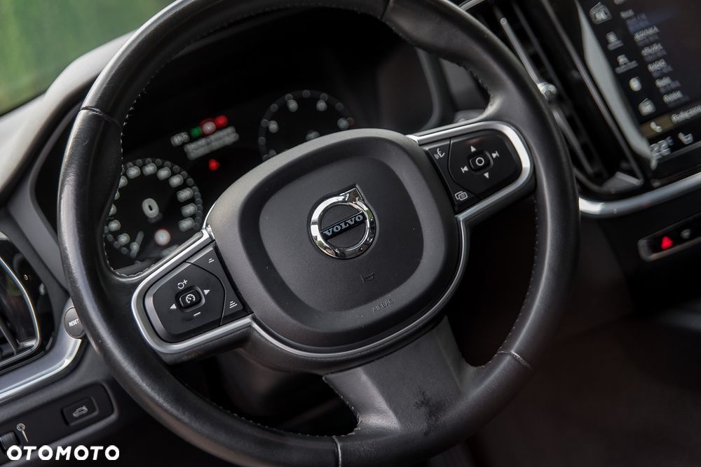 Volvo V60 D3 Drive-E Momentum - 17