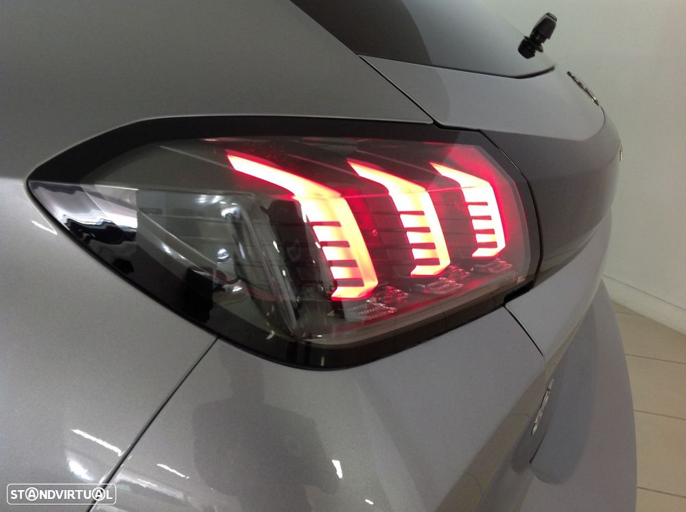 Peugeot 208 1.2 PureTech Allure - 14