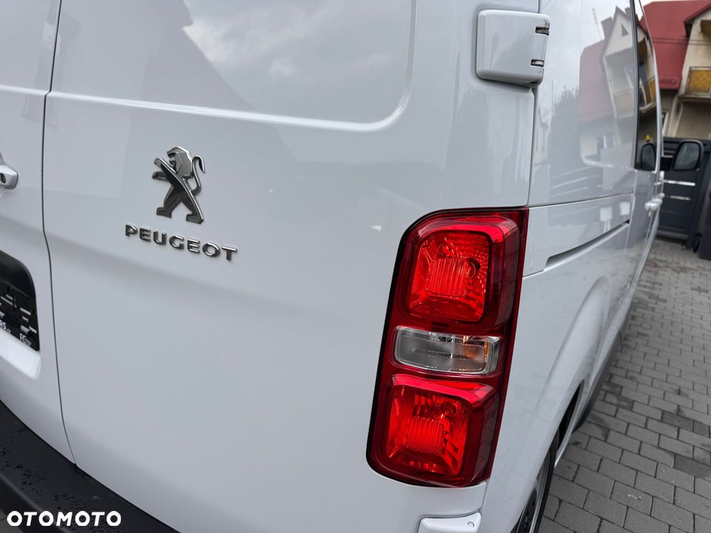 Peugeot Expert Jumpy Scudo Proace Brygadówka 6 osób - 15